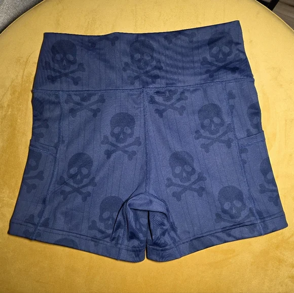CVG Crossbones Shorts - Picture 3 of 7